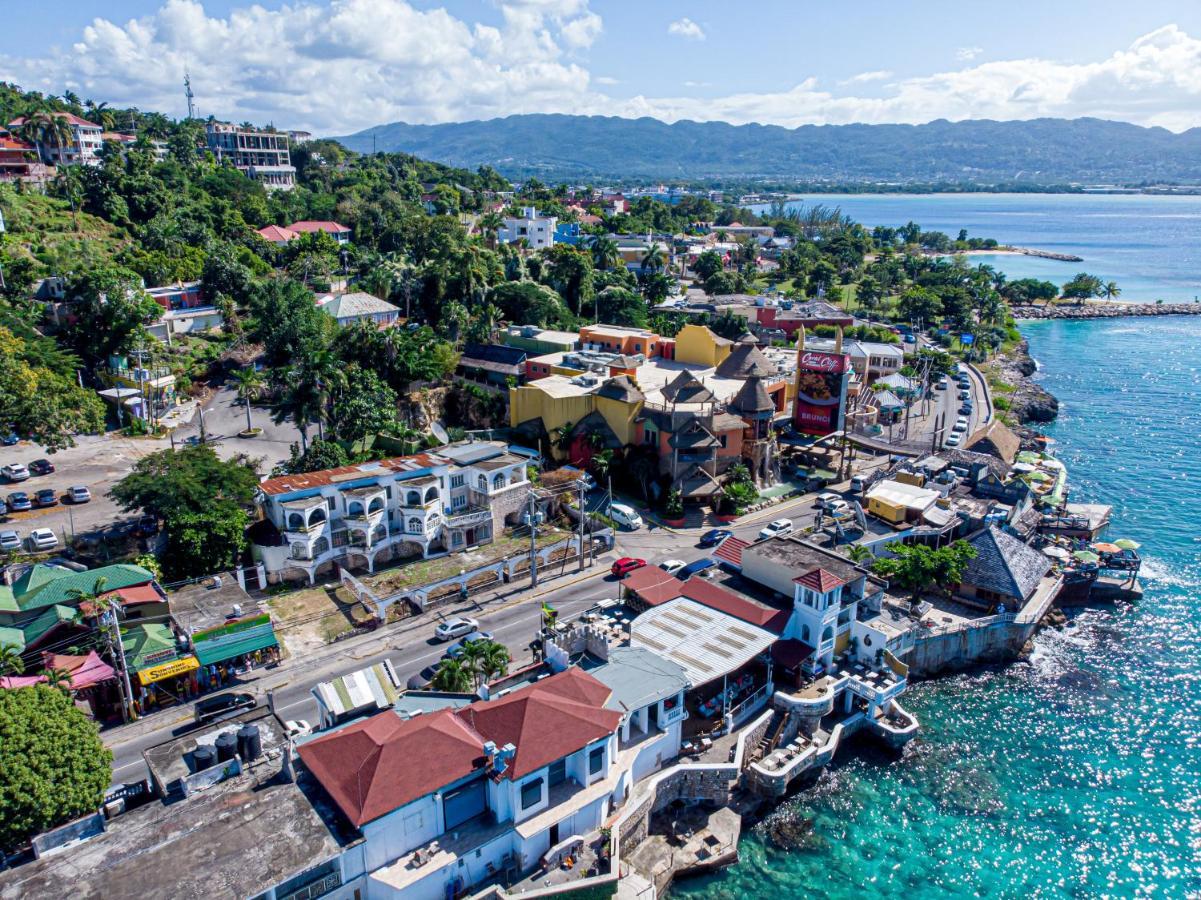 Welcome To Stunning Ocean Views At Studio 503 Montego Bay Exterior photo